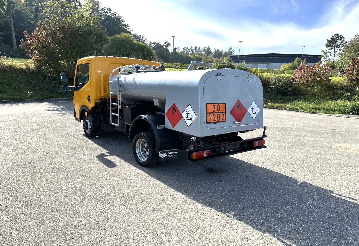 MOTO6625_2748477 vehicle image