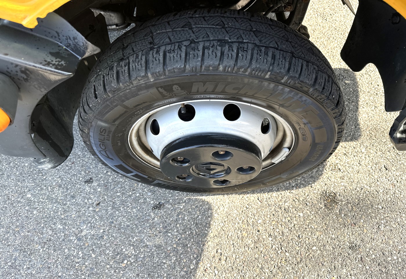 MOTO6625_2748477 vehicle image