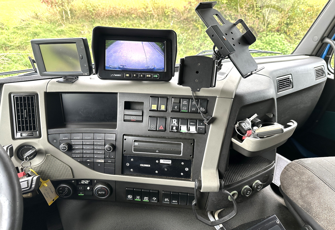 MOTO6625_2737895 vehicle image