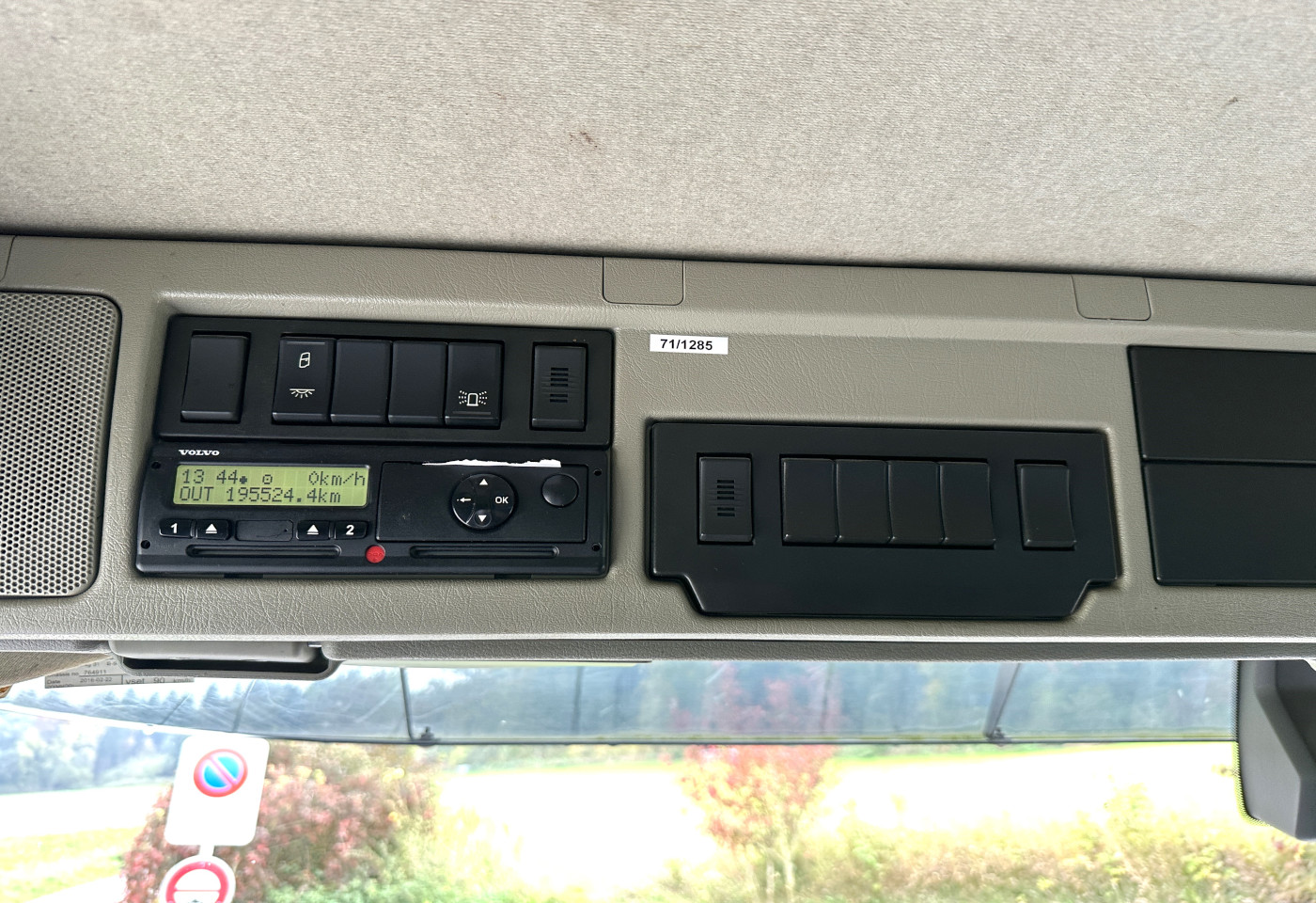 MOTO6625_2737895 vehicle image