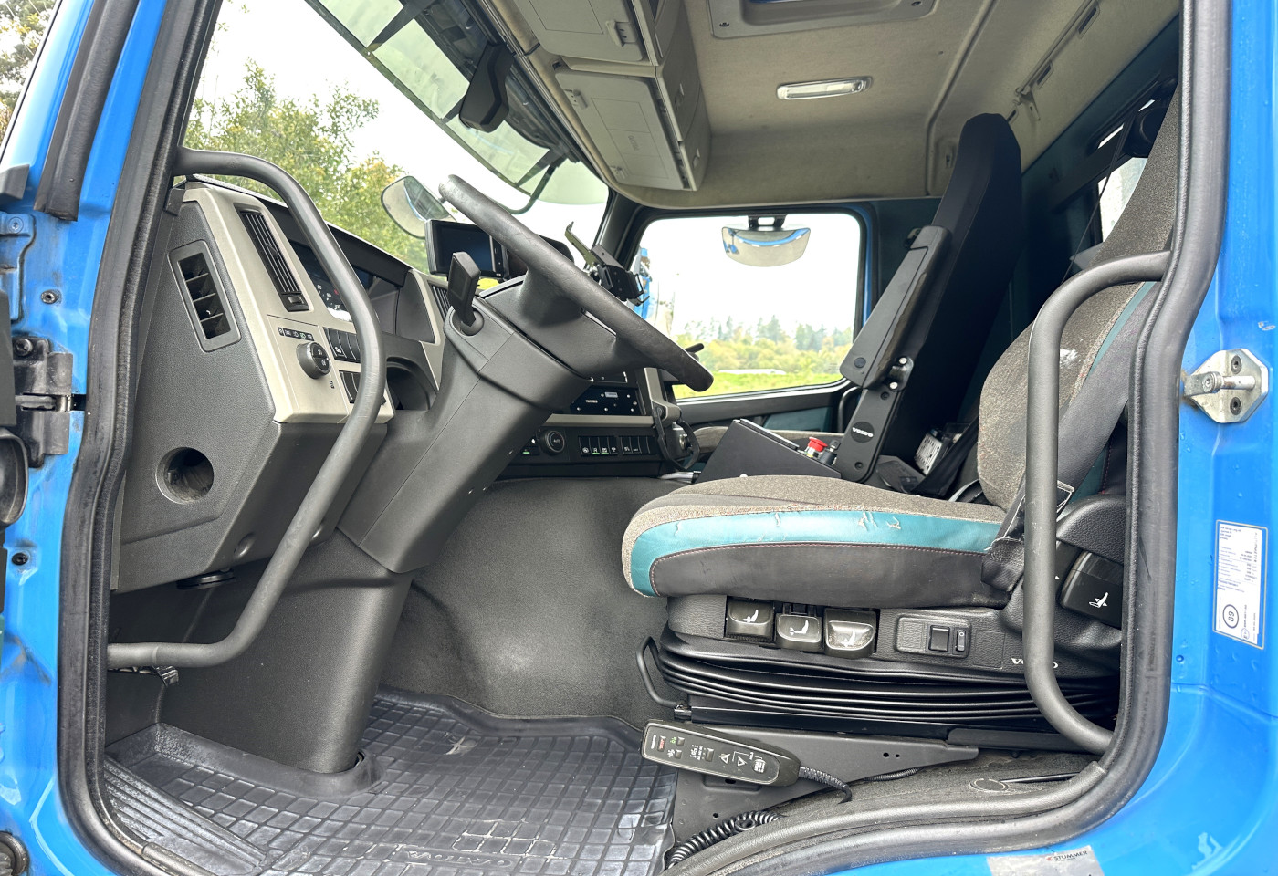 MOTO6625_2737895 vehicle image