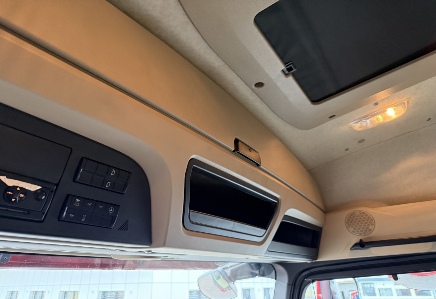 MOTO6625_2751884 vehicle image