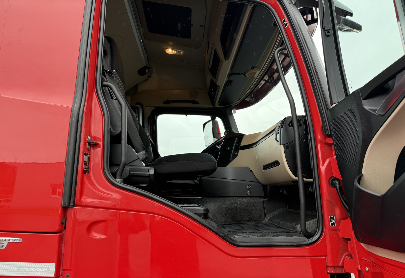 MOTO6625_2751884 vehicle image