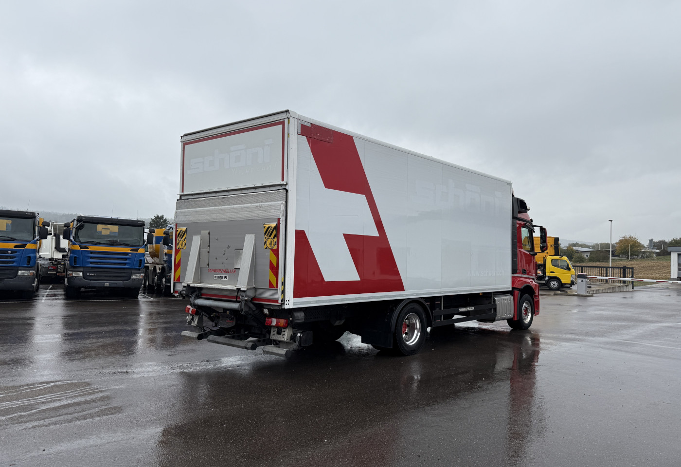 MOTO6625_2751884 vehicle image