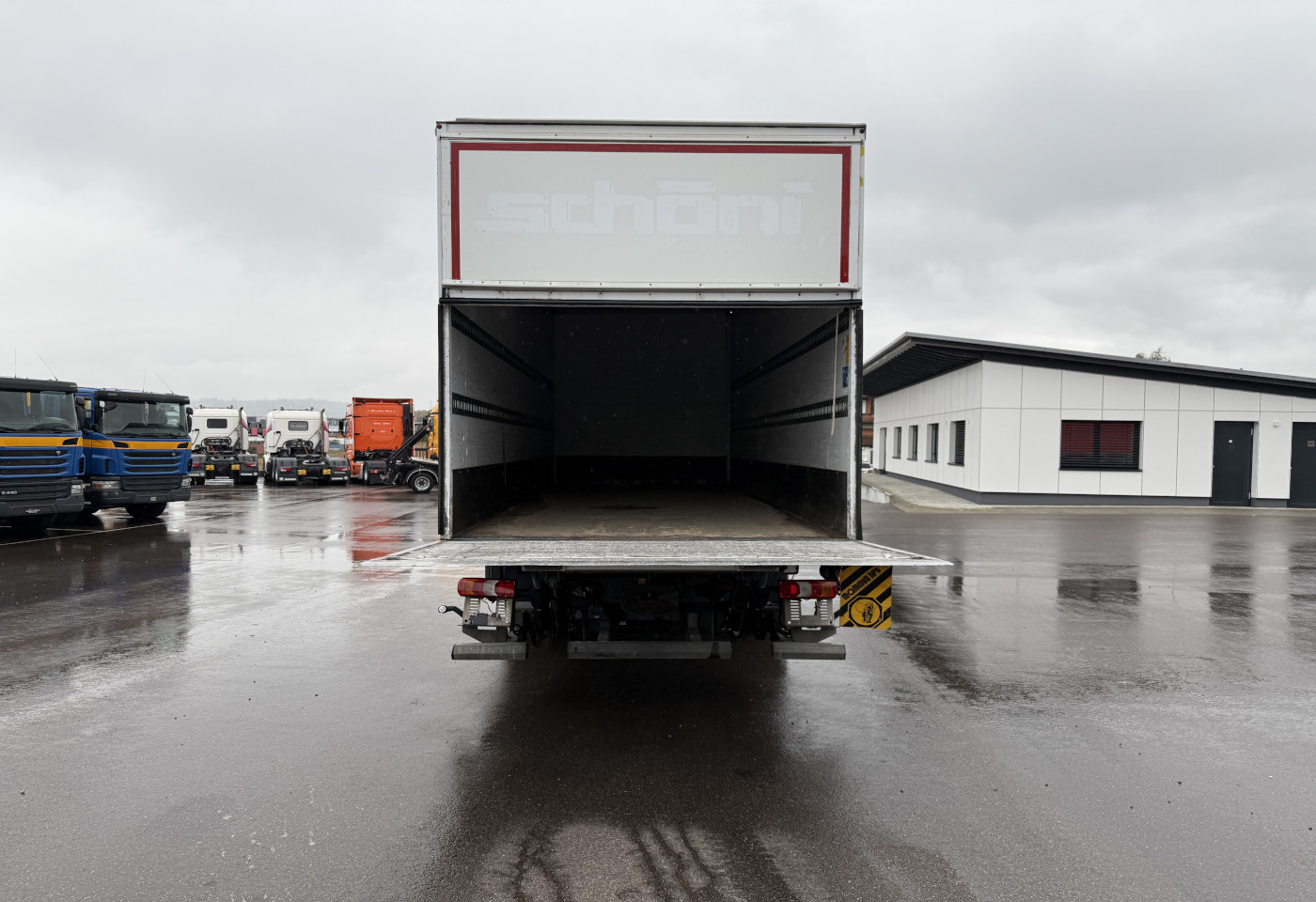 MOTO6625_2751884 vehicle image