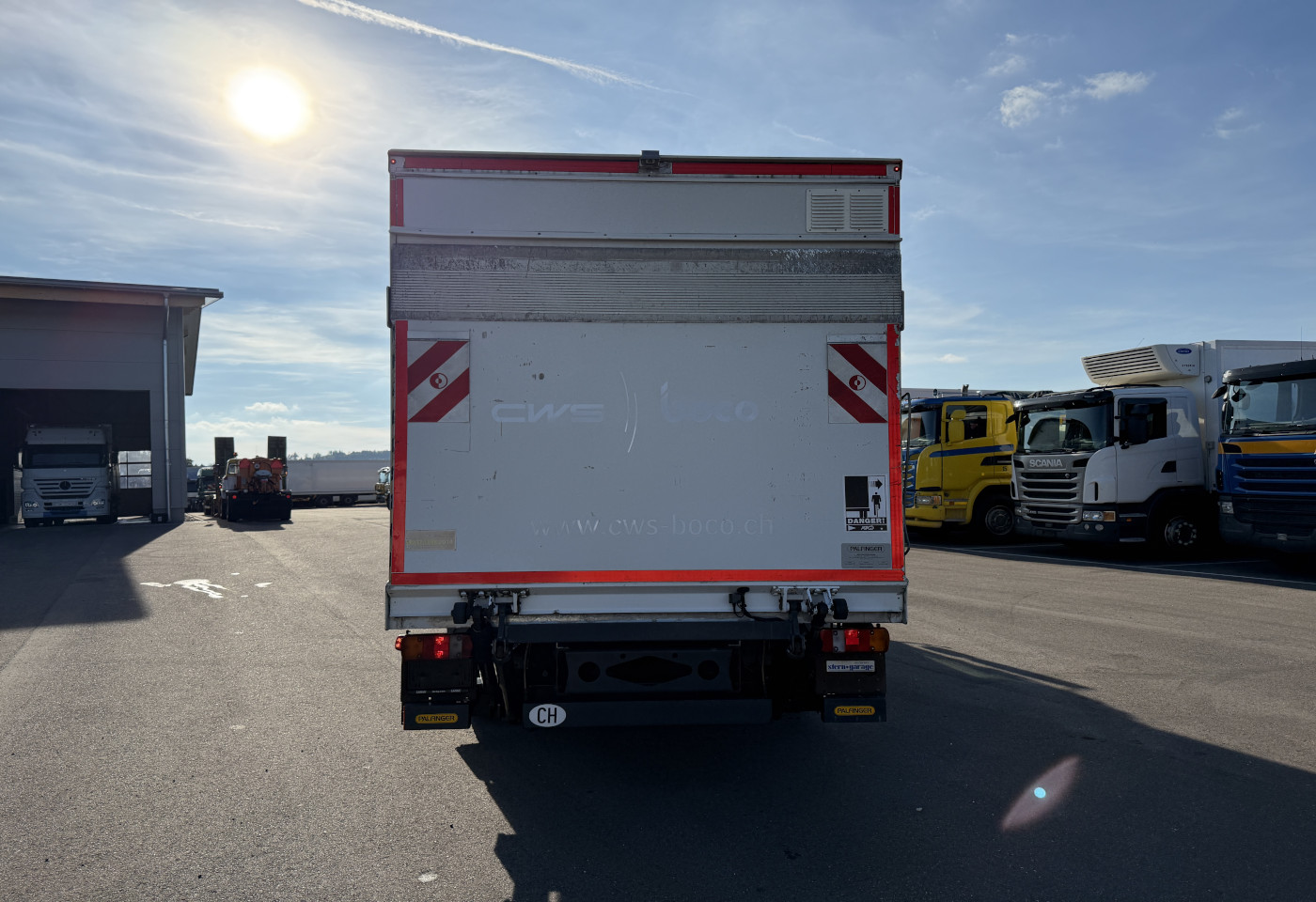 MOTO6625_2748482 vehicle image