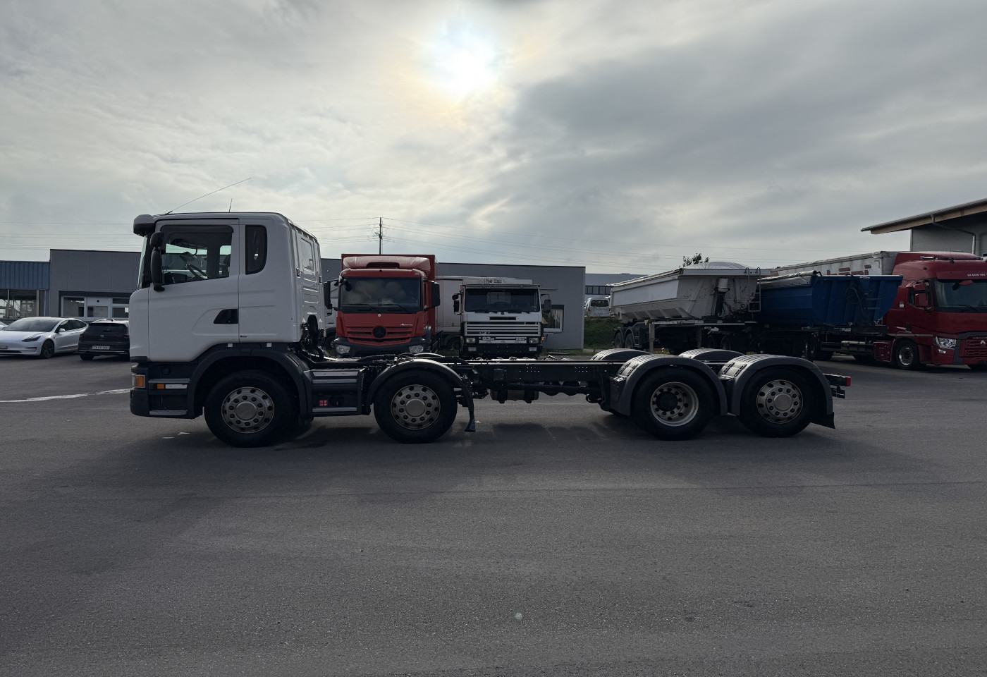 MOTO6625_2736531 vehicle image