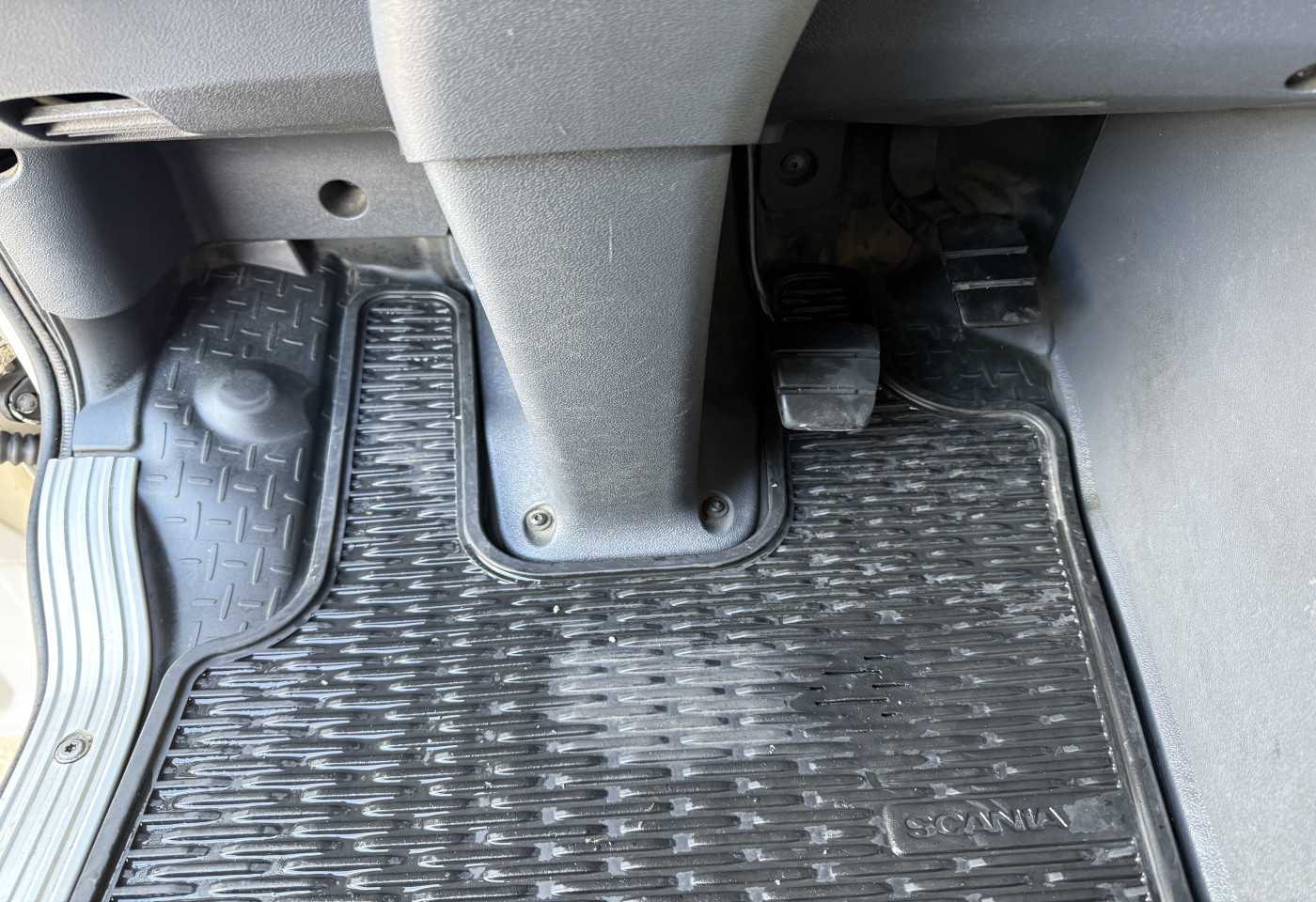 MOTO6625_2736531 vehicle image