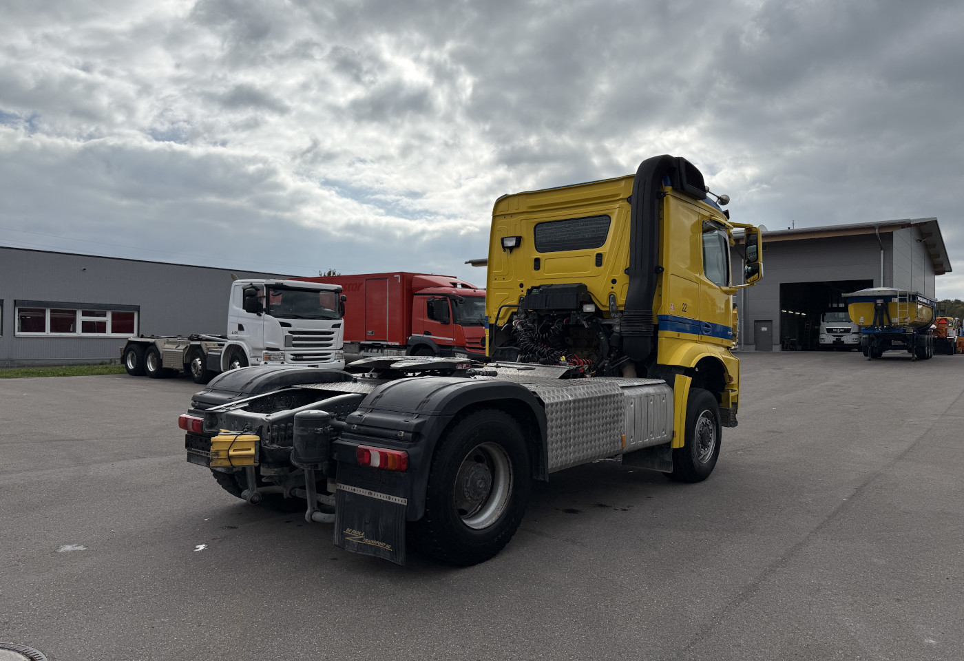 MOTO6625_2736193 vehicle image