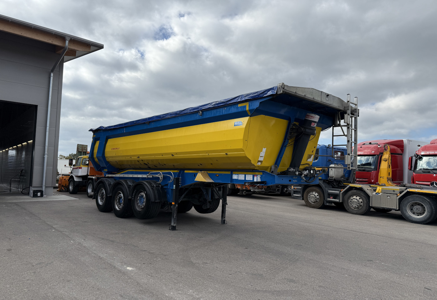 MOTO6625_2751892 vehicle image