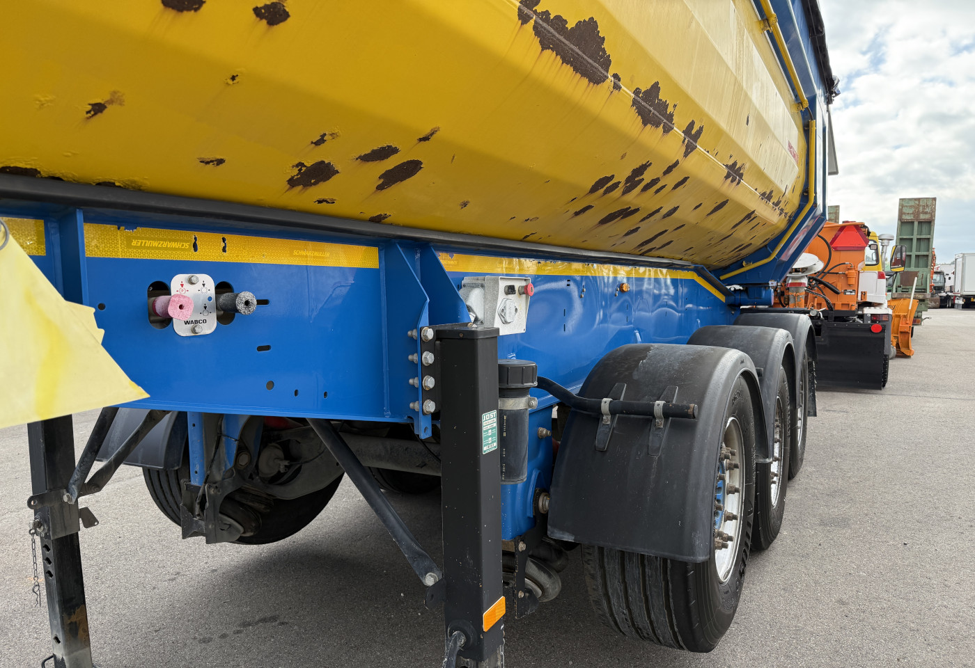 MOTO6625_2751892 vehicle image