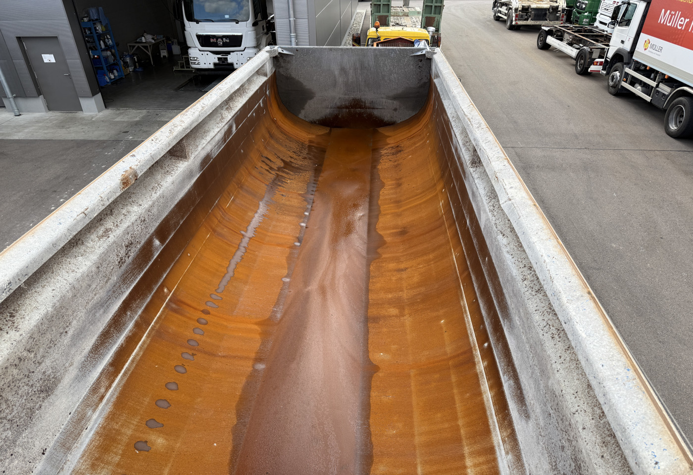 MOTO6625_2751892 vehicle image