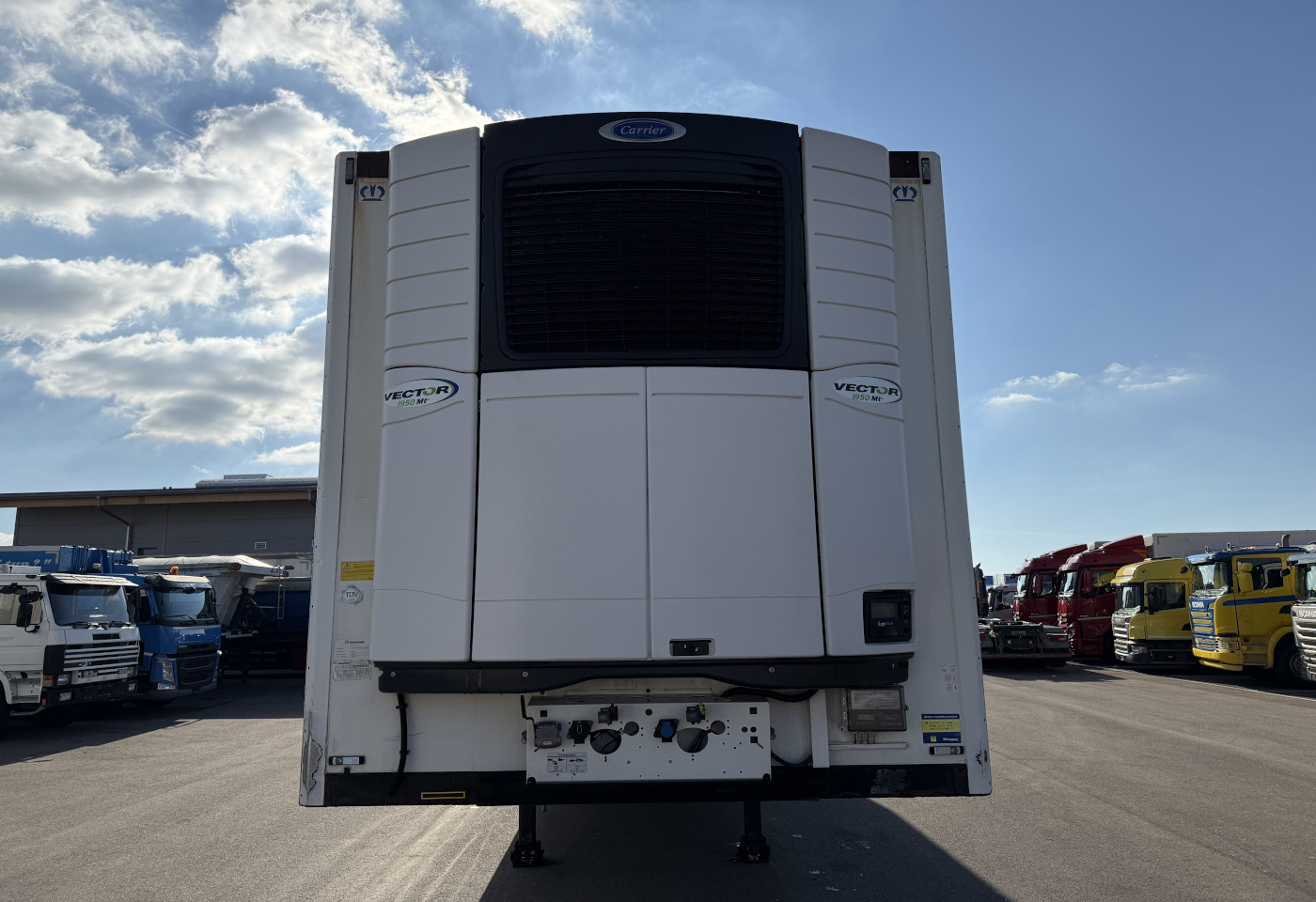 MOTO6625_2741995 vehicle image