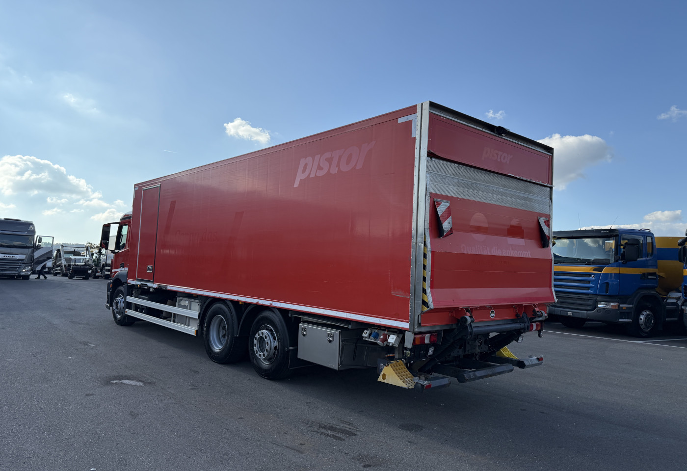 MOTO6625_2738223 vehicle image