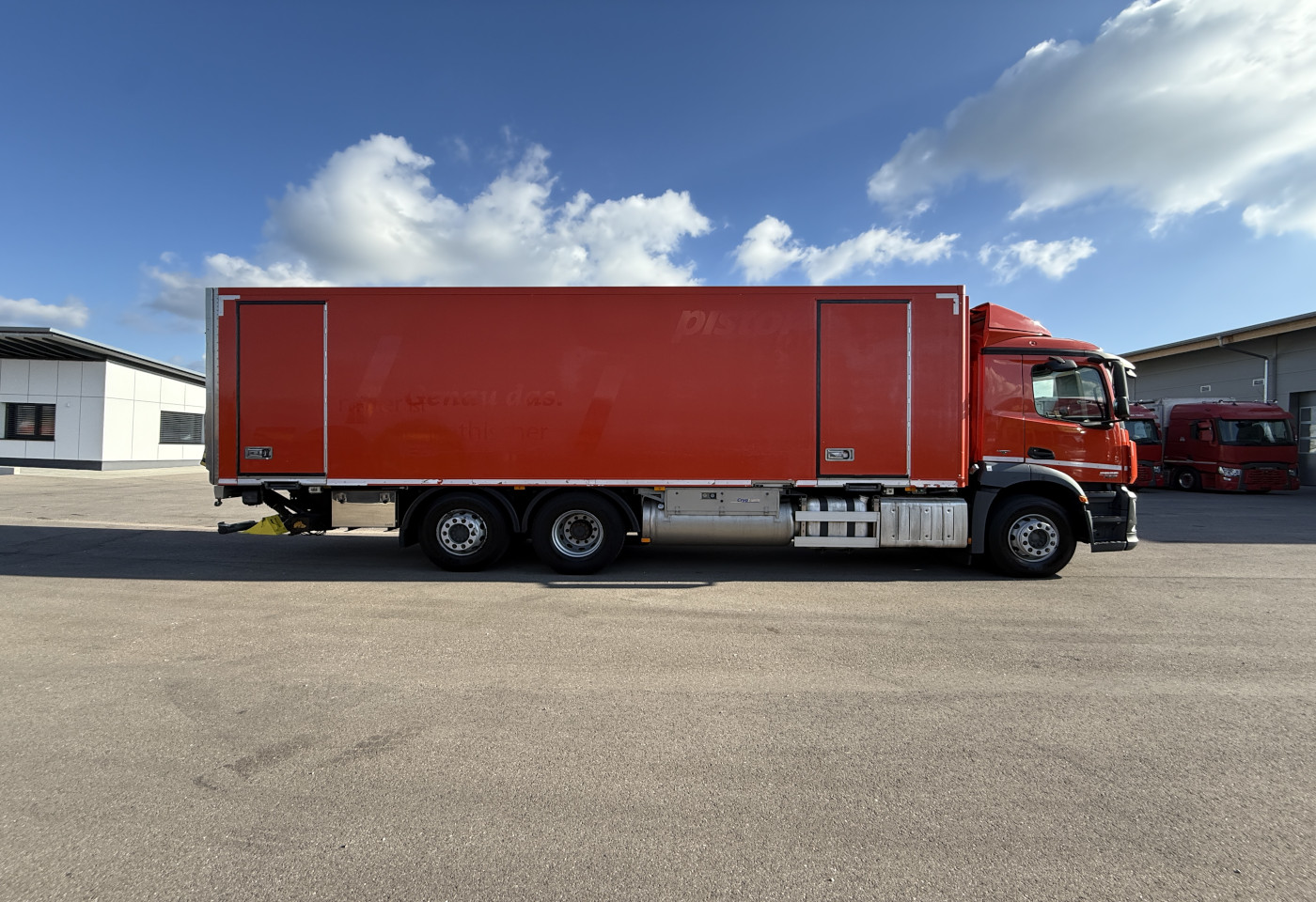 MOTO6625_2738223 vehicle image