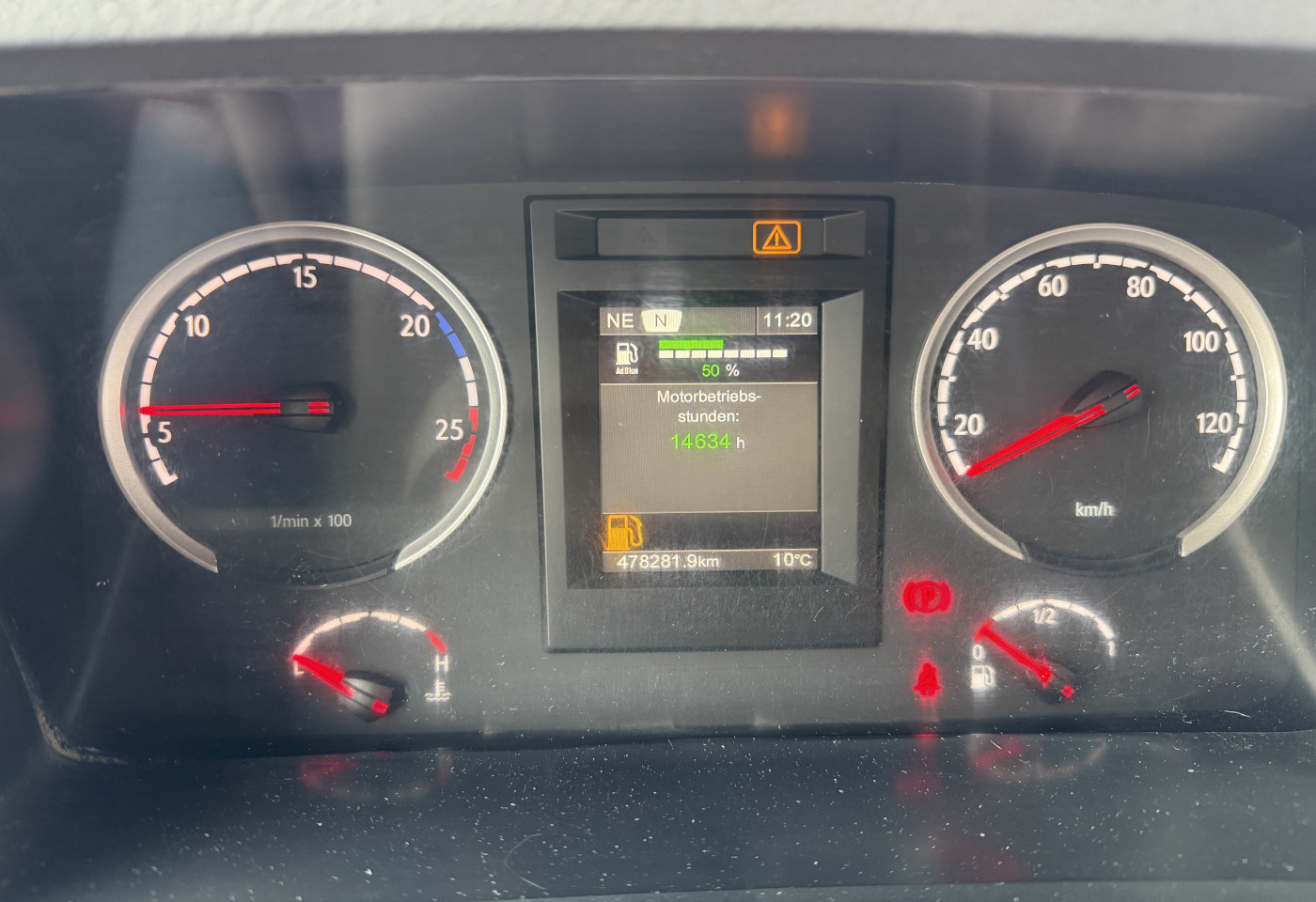 MOTO6625_2746078 vehicle image