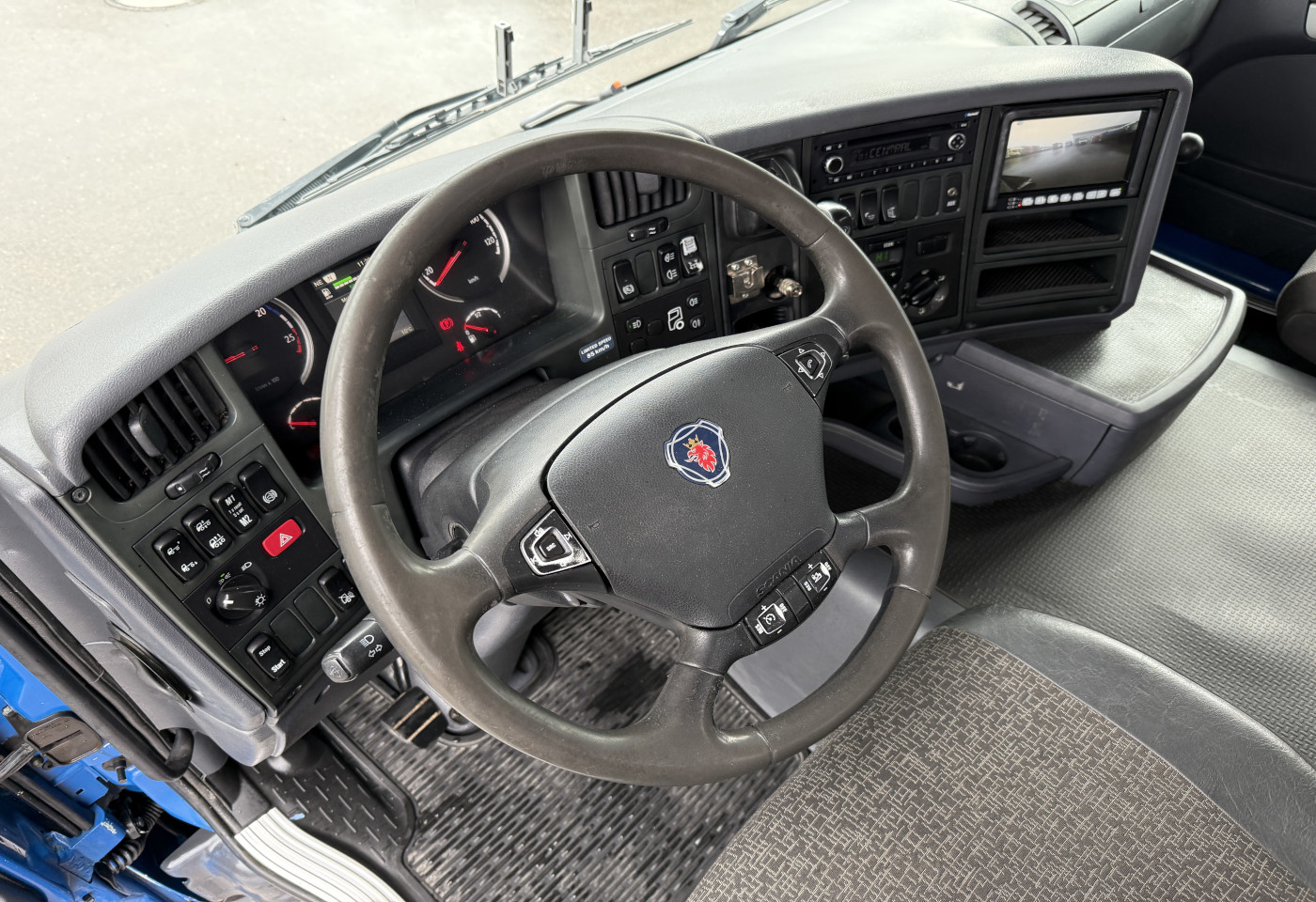 MOTO6625_2746078 vehicle image