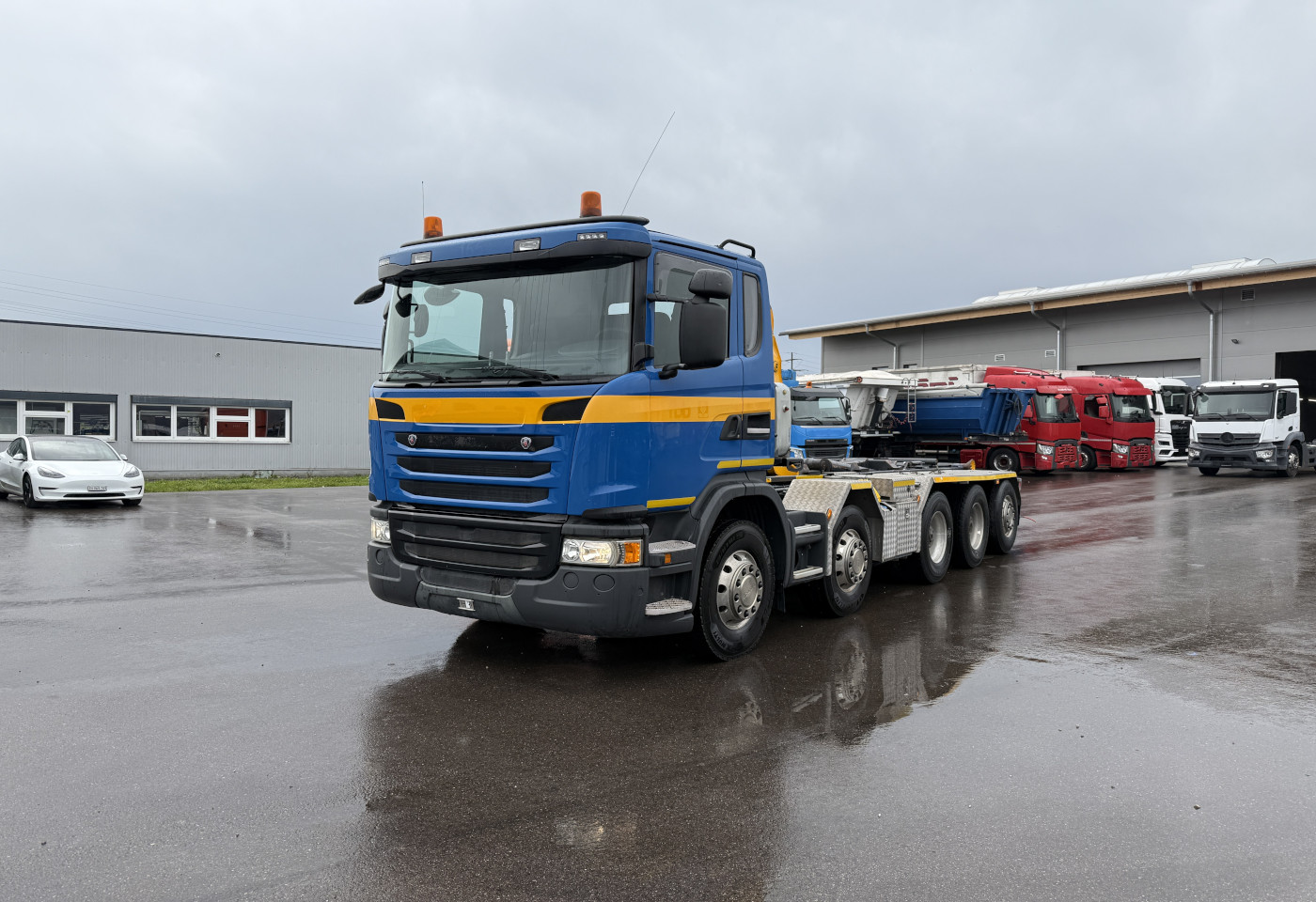 MOTO6625_2746078 vehicle image