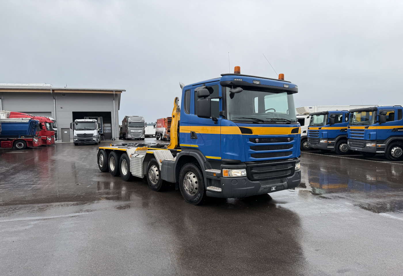 MOTO6625_2746078 vehicle image