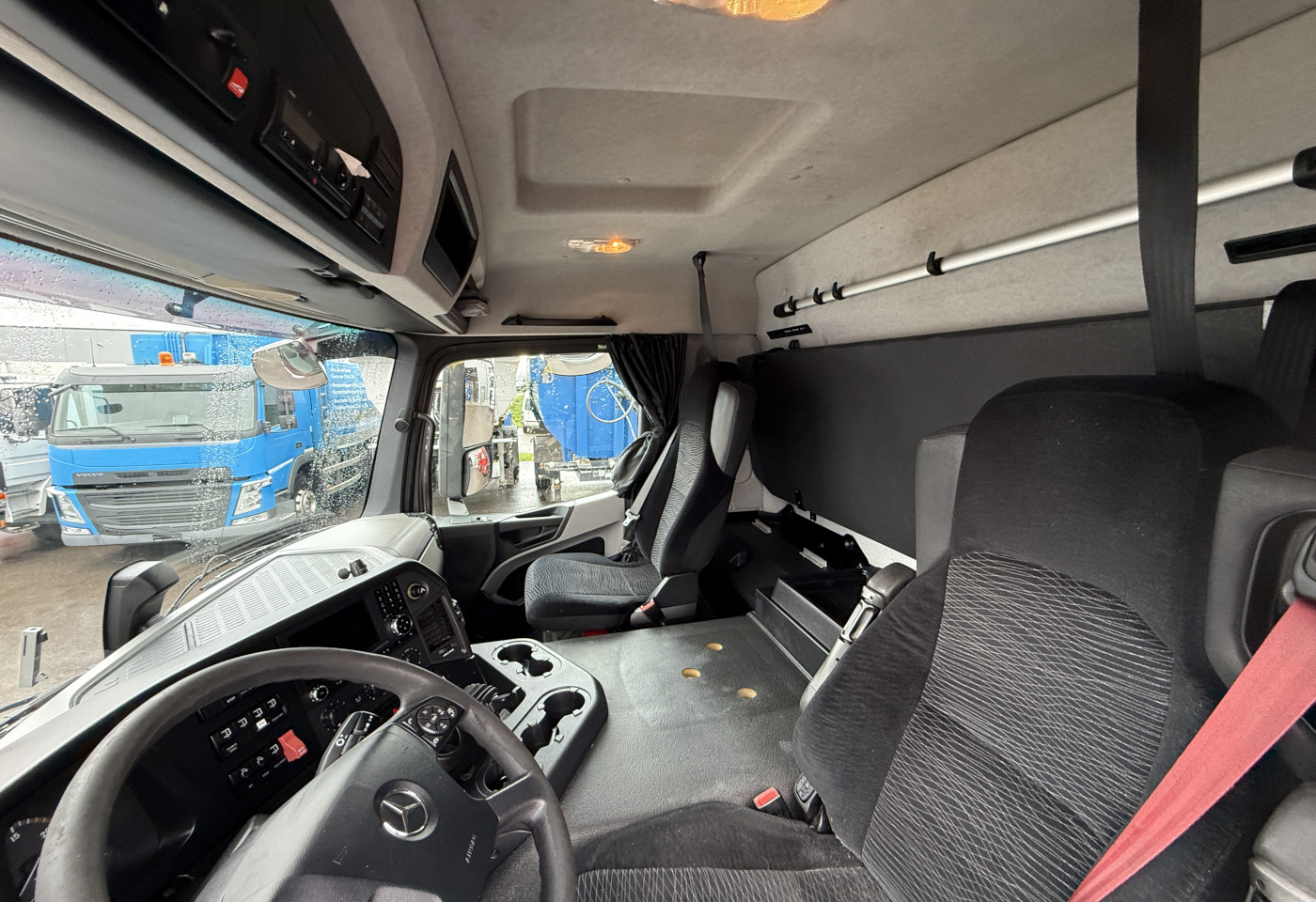 MOTO6625_2758607 vehicle image