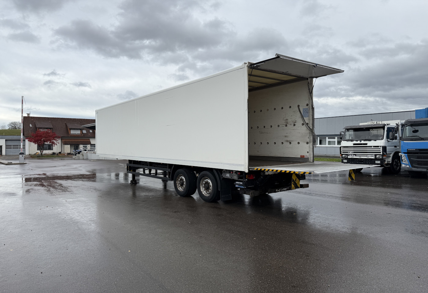 MOTO6625_2748493 vehicle image