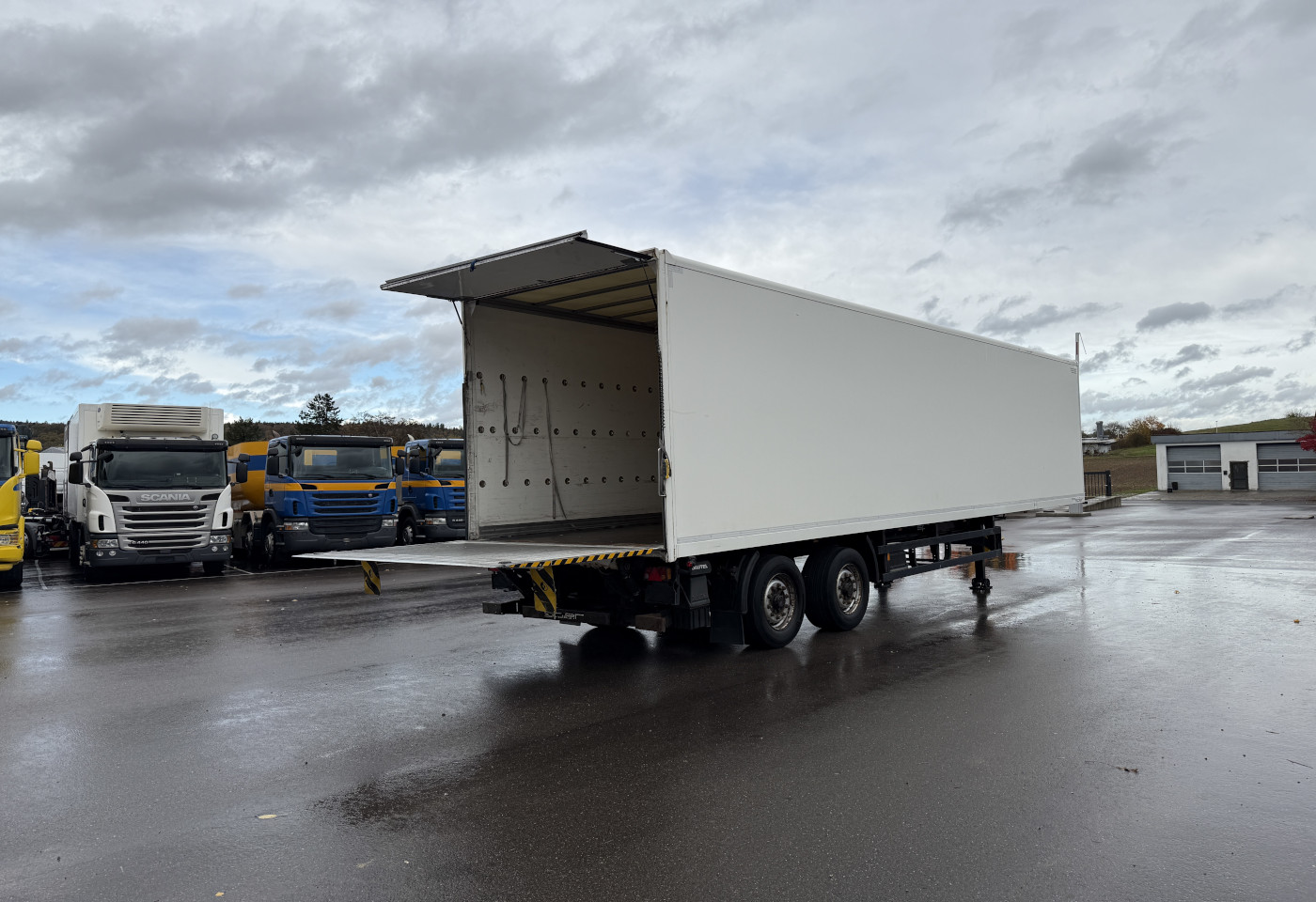 MOTO6625_2748493 vehicle image