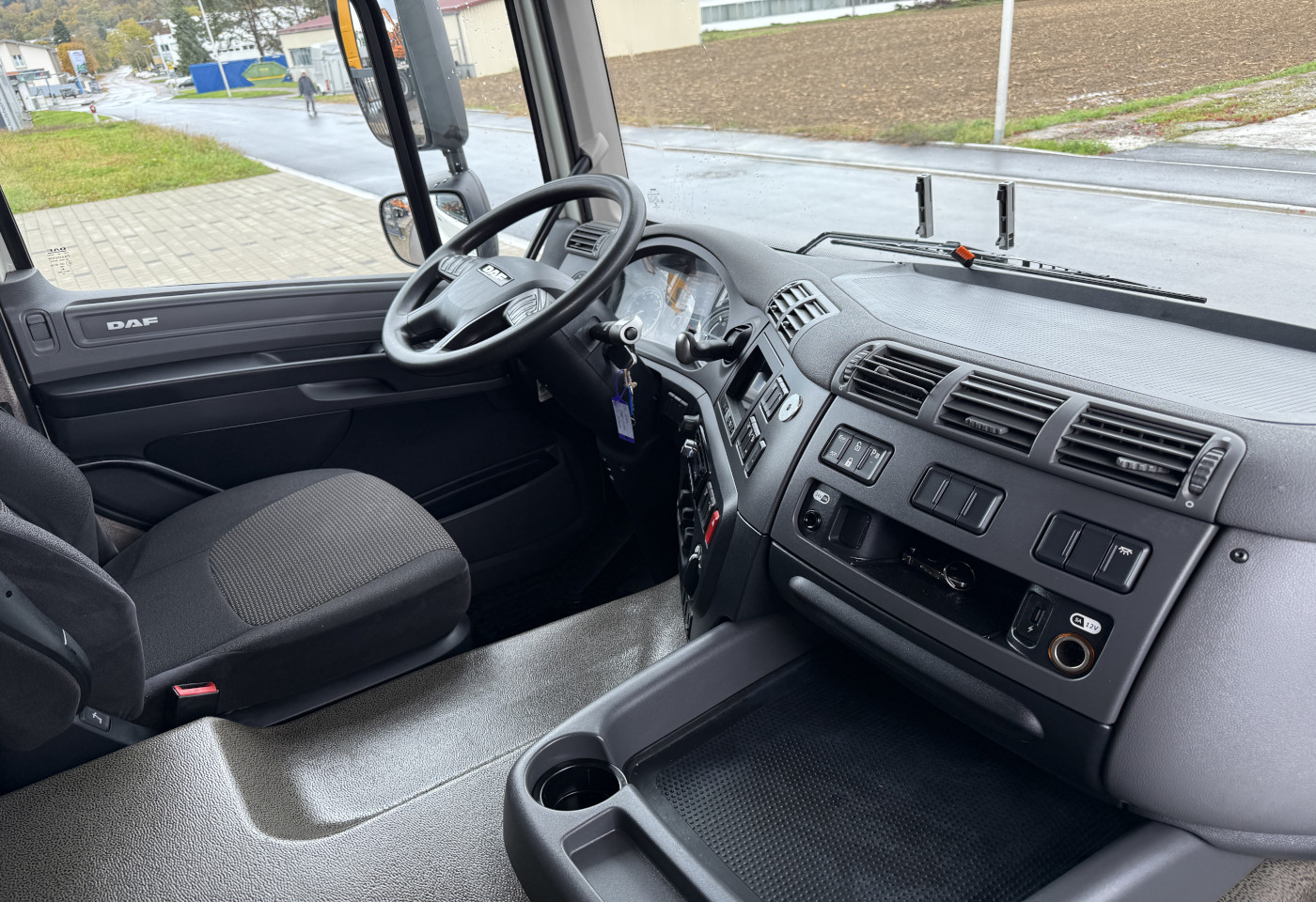 MOTO6625_2748191 vehicle image