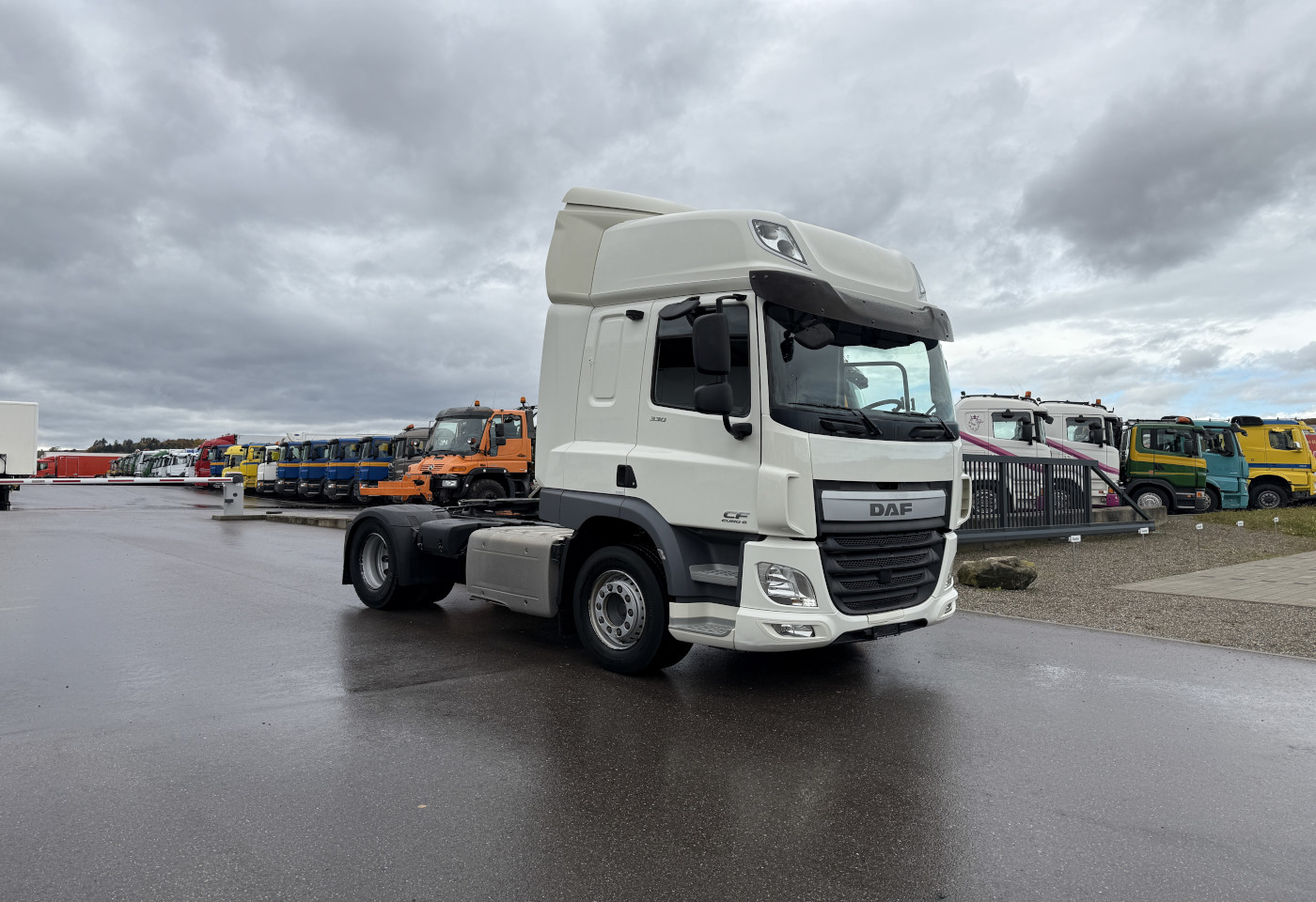 MOTO6625_2748191 vehicle image