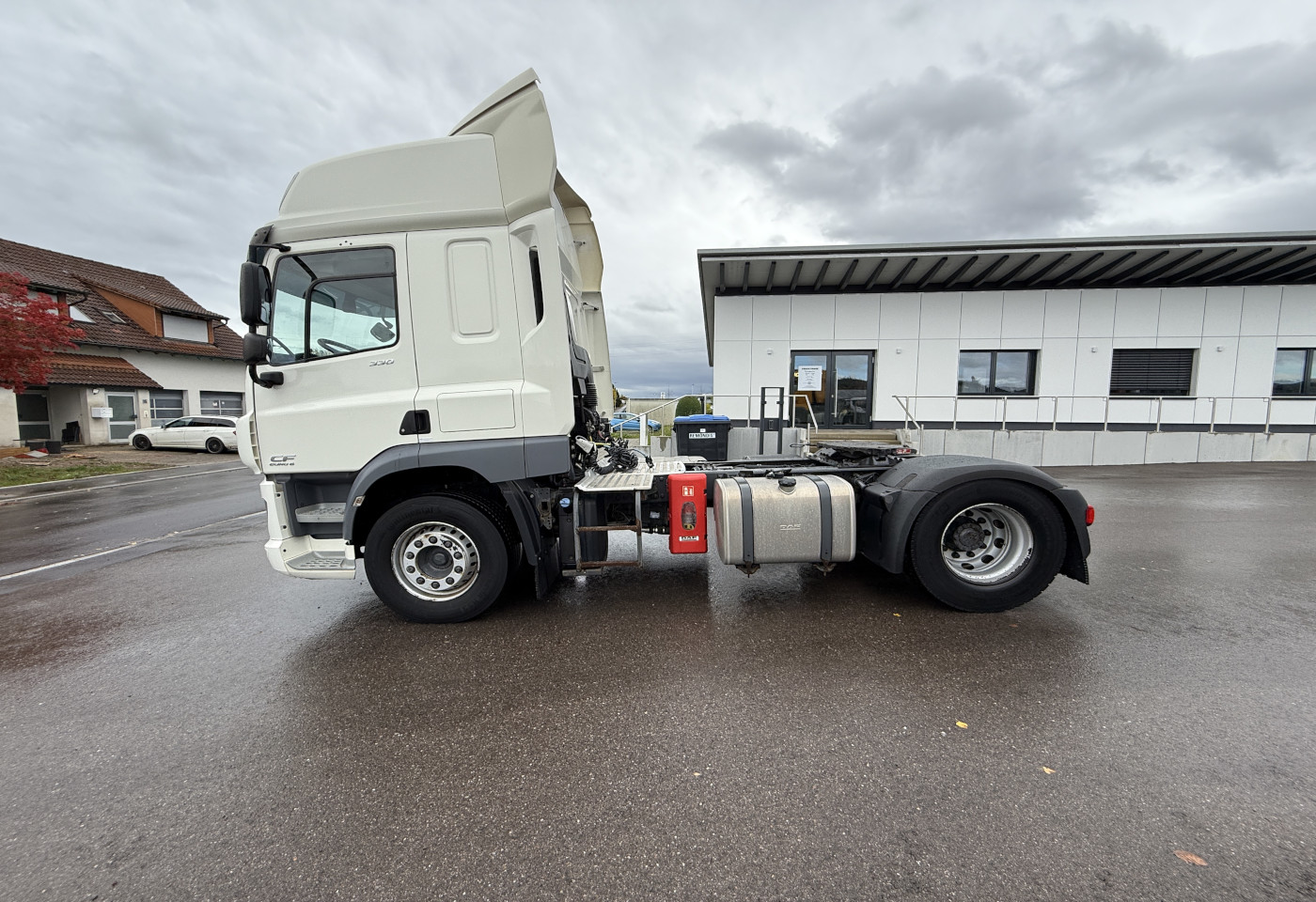 MOTO6625_2748191 vehicle image