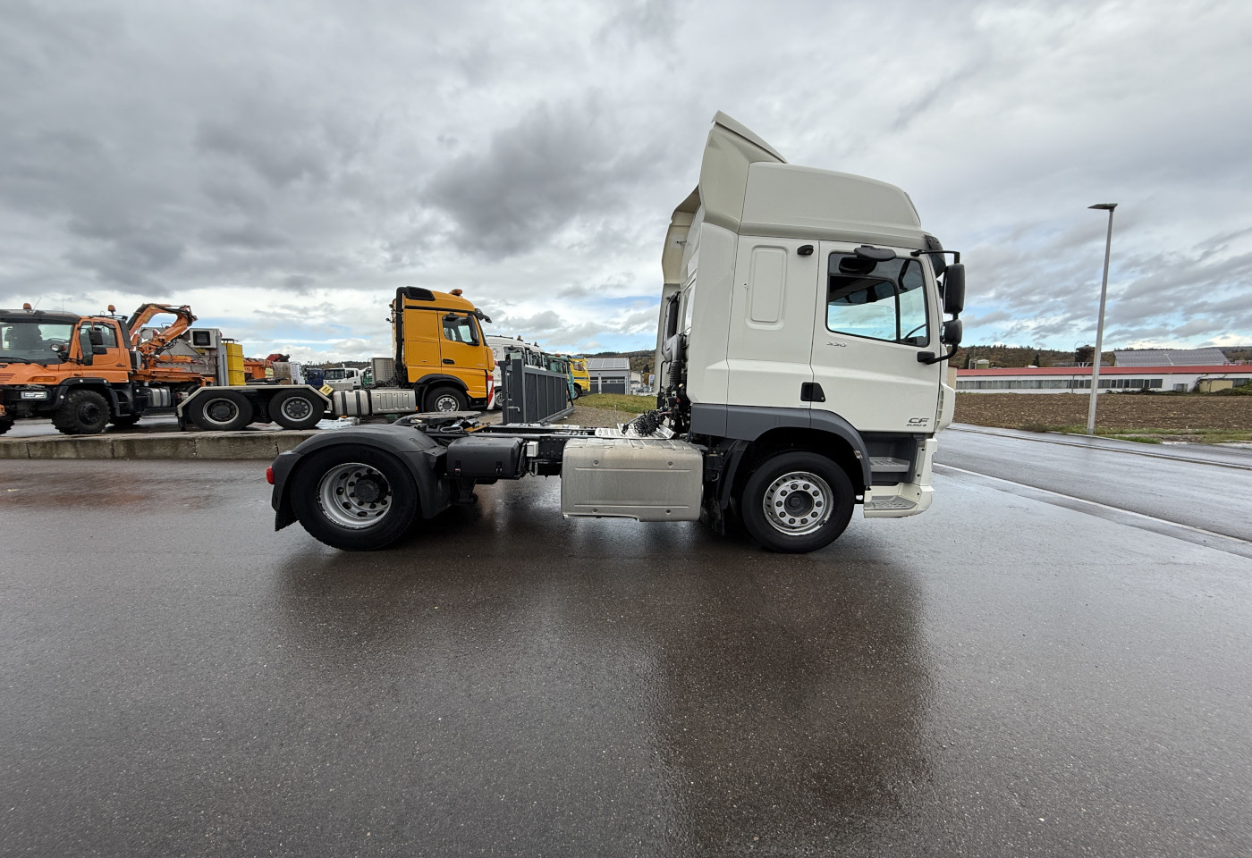 MOTO6625_2748191 vehicle image