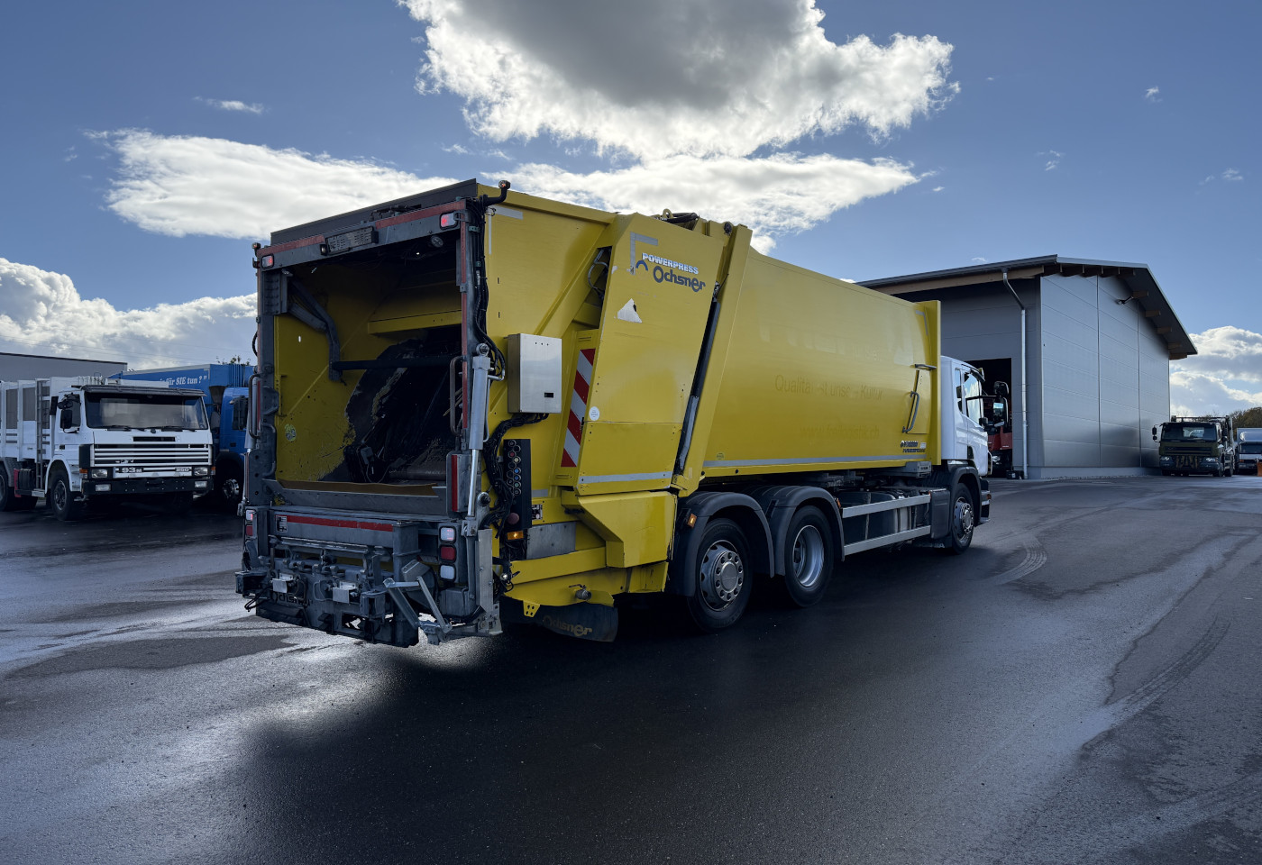 MOTO6625_2746083 vehicle image