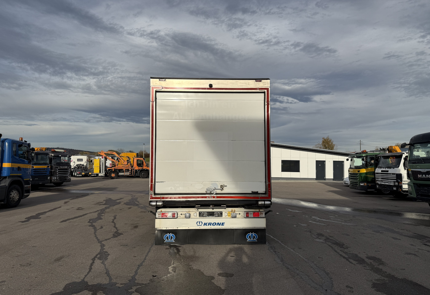 MOTO6625_2758613 vehicle image