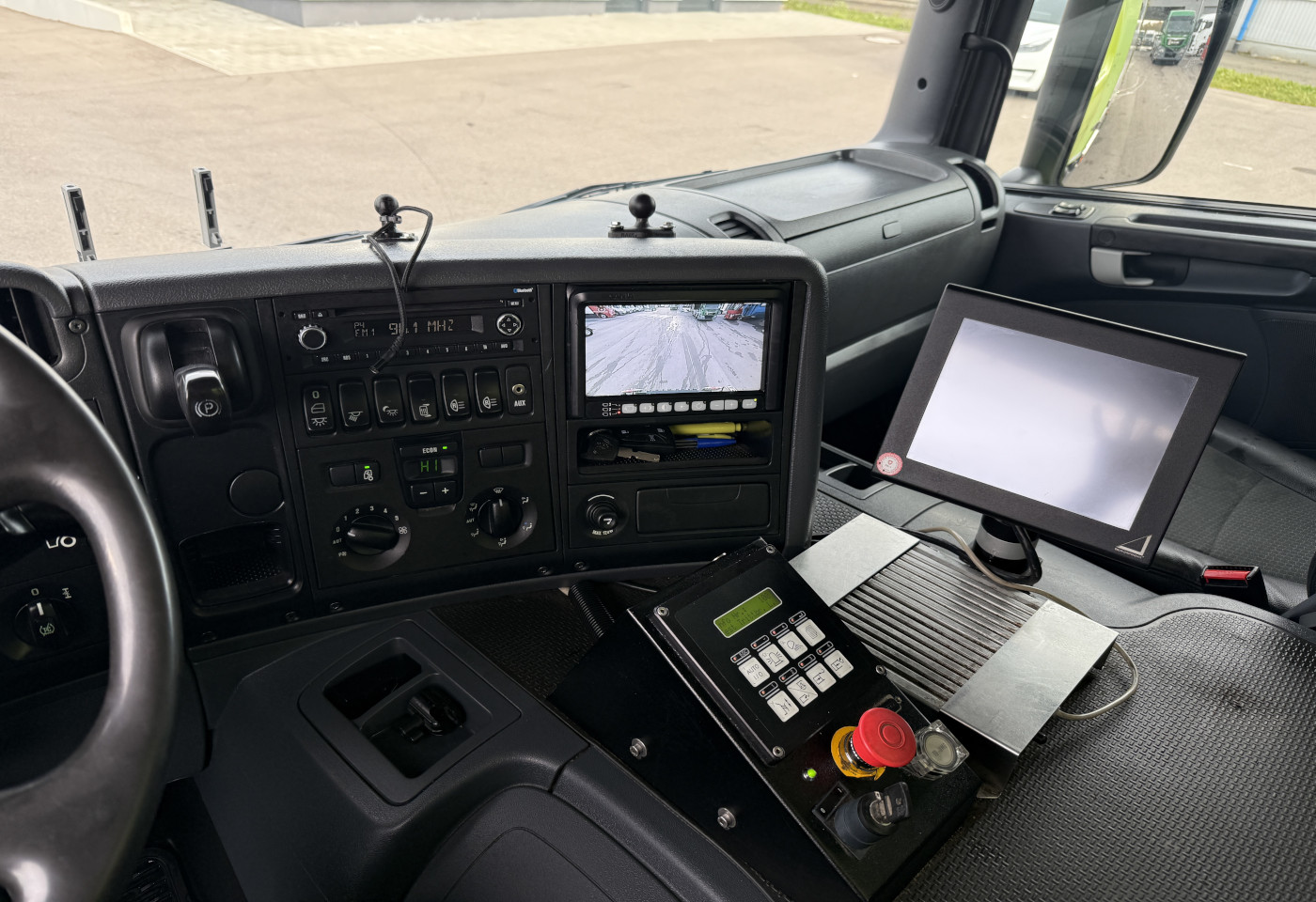 MOTO6625_2748499 vehicle image