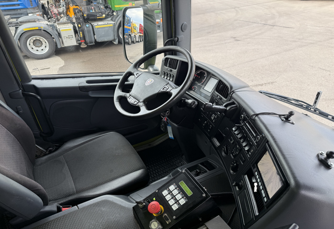 MOTO6625_2748499 vehicle image