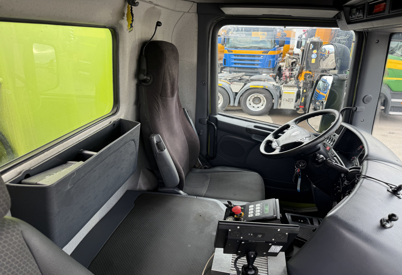 MOTO6625_2748499 vehicle image