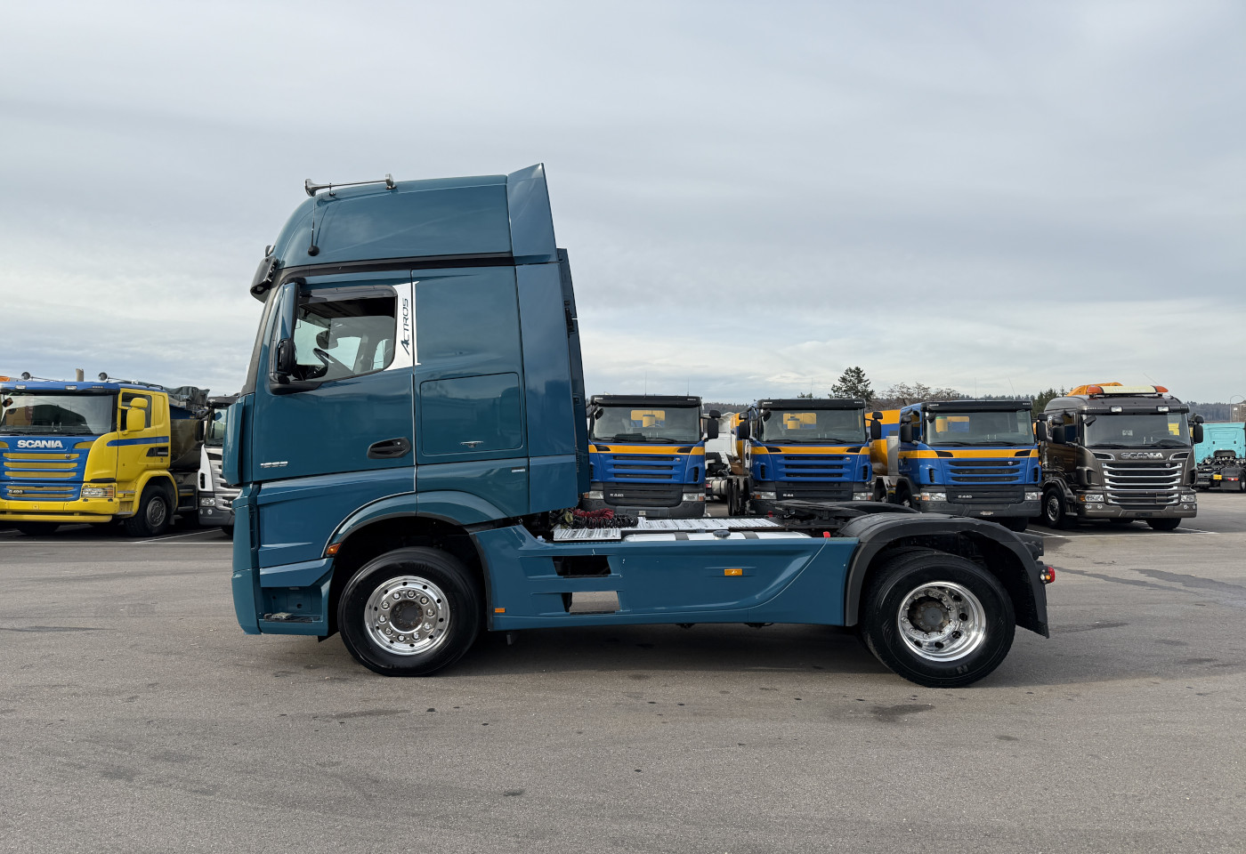 MOTO6625_2748502 vehicle image