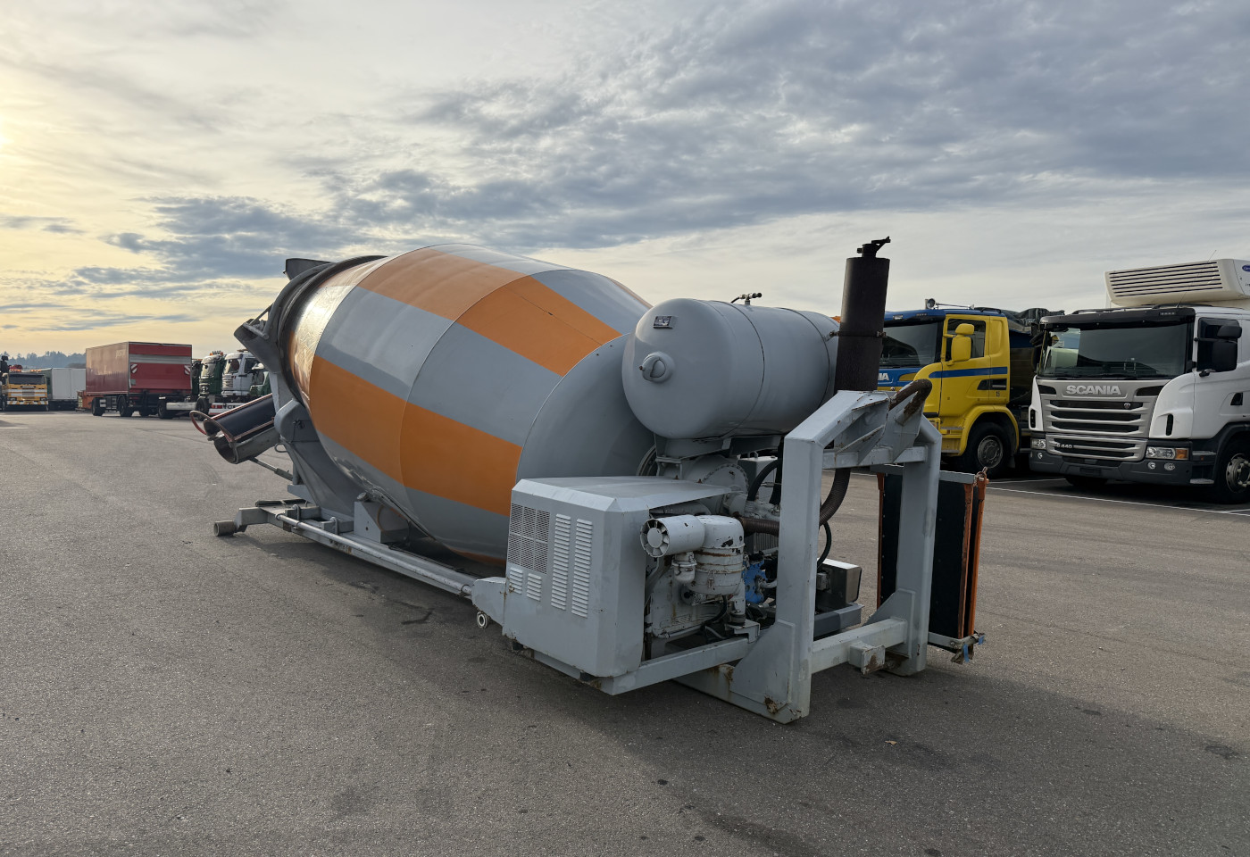 MOTO6625_2752059 vehicle image