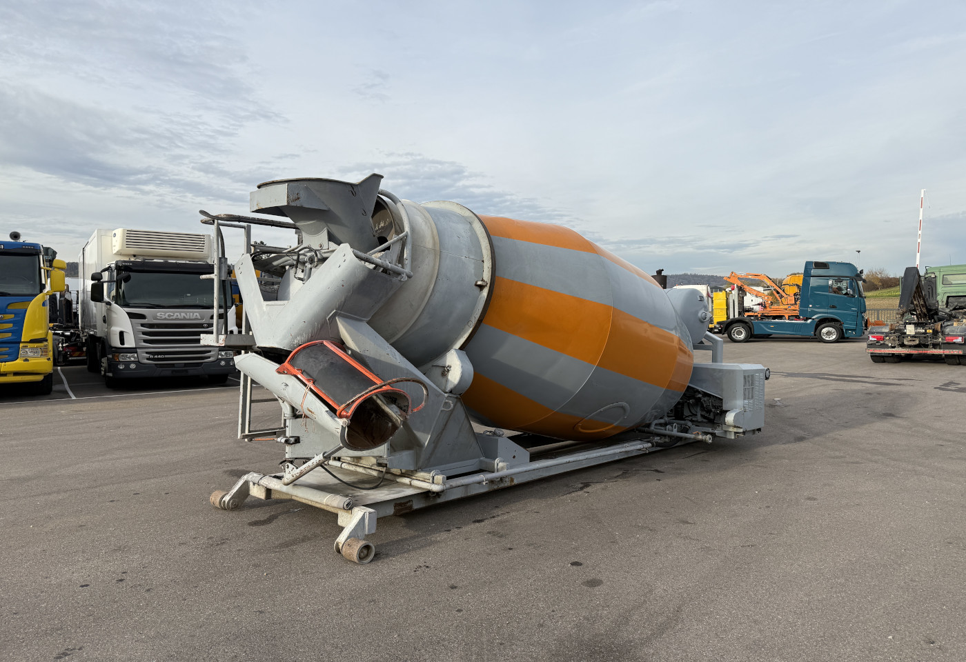 MOTO6625_2752059 vehicle image