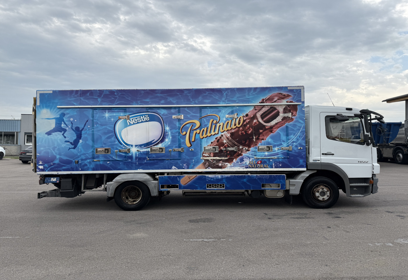 MOTO6625_2751912 vehicle image