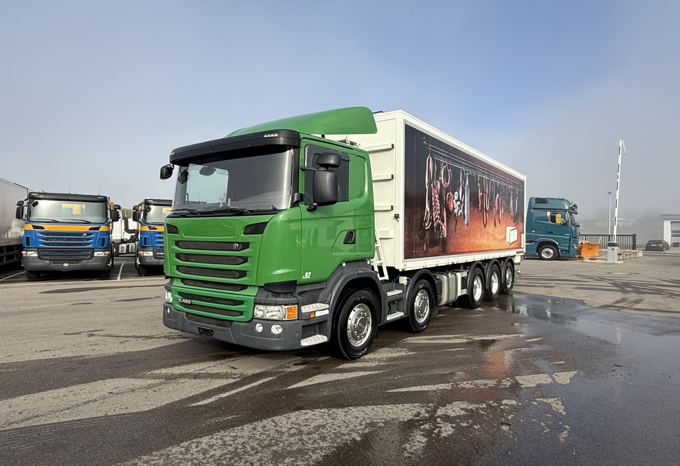 MOTO6625_2752679 vehicle image