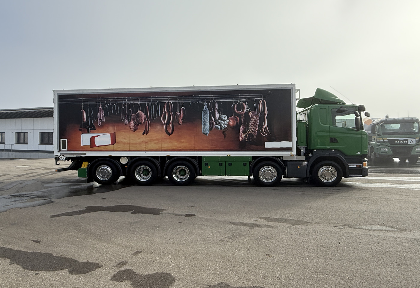 MOTO6625_2752679 vehicle image