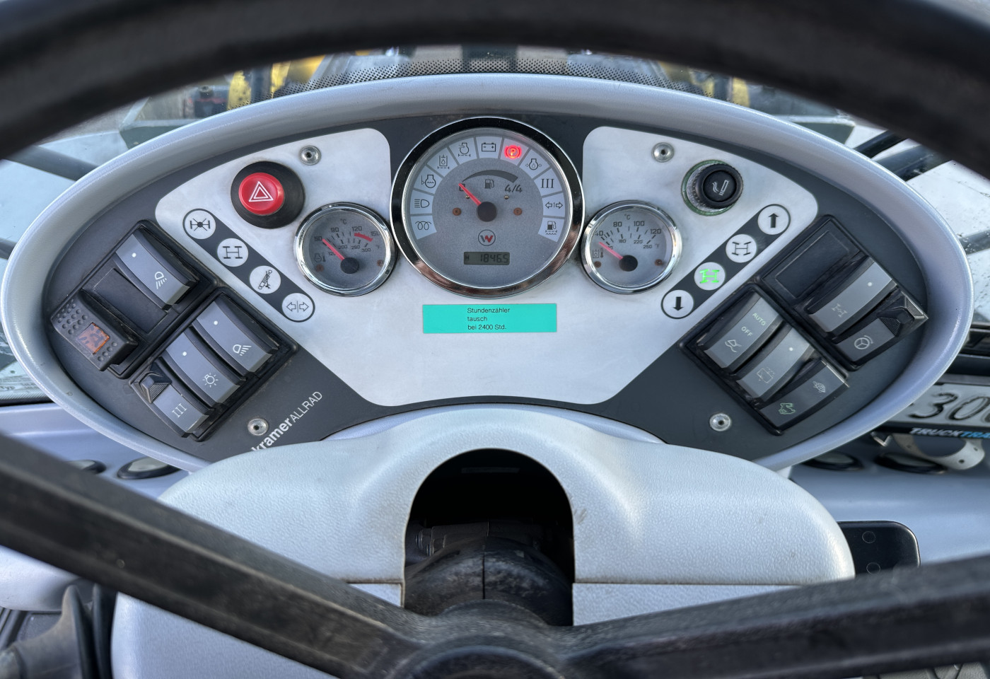 MOTO6625_2758622 vehicle image