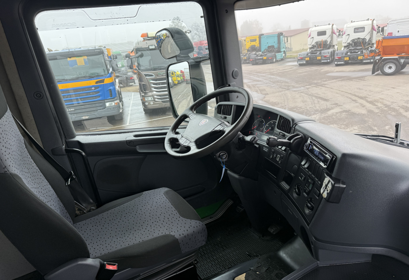 MOTO6625_2759306 vehicle image