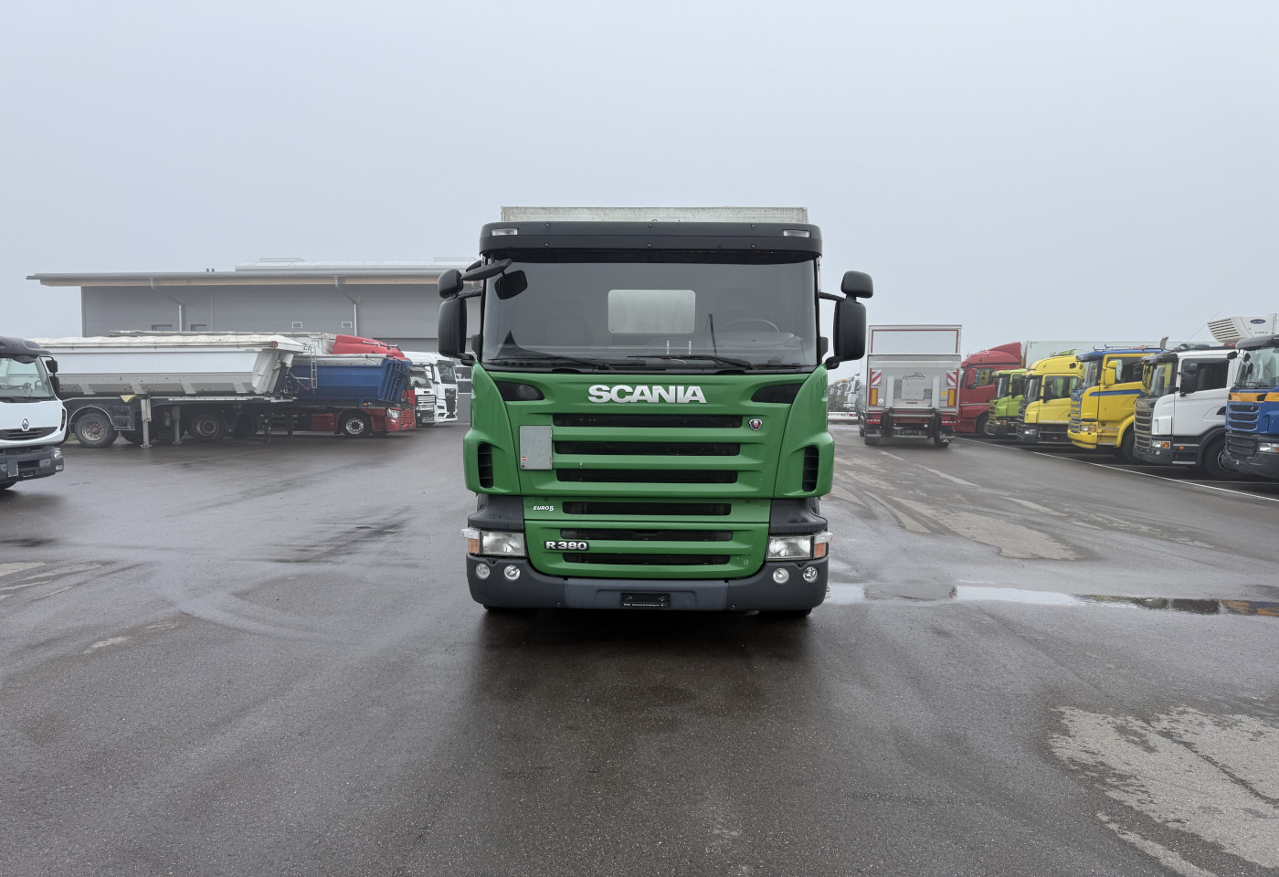 MOTO6625_2759306 vehicle image