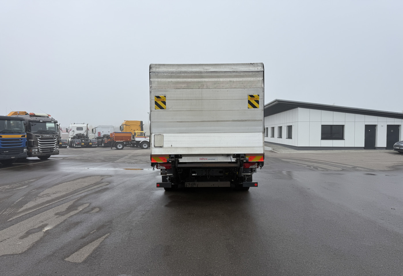 MOTO6625_2759306 vehicle image