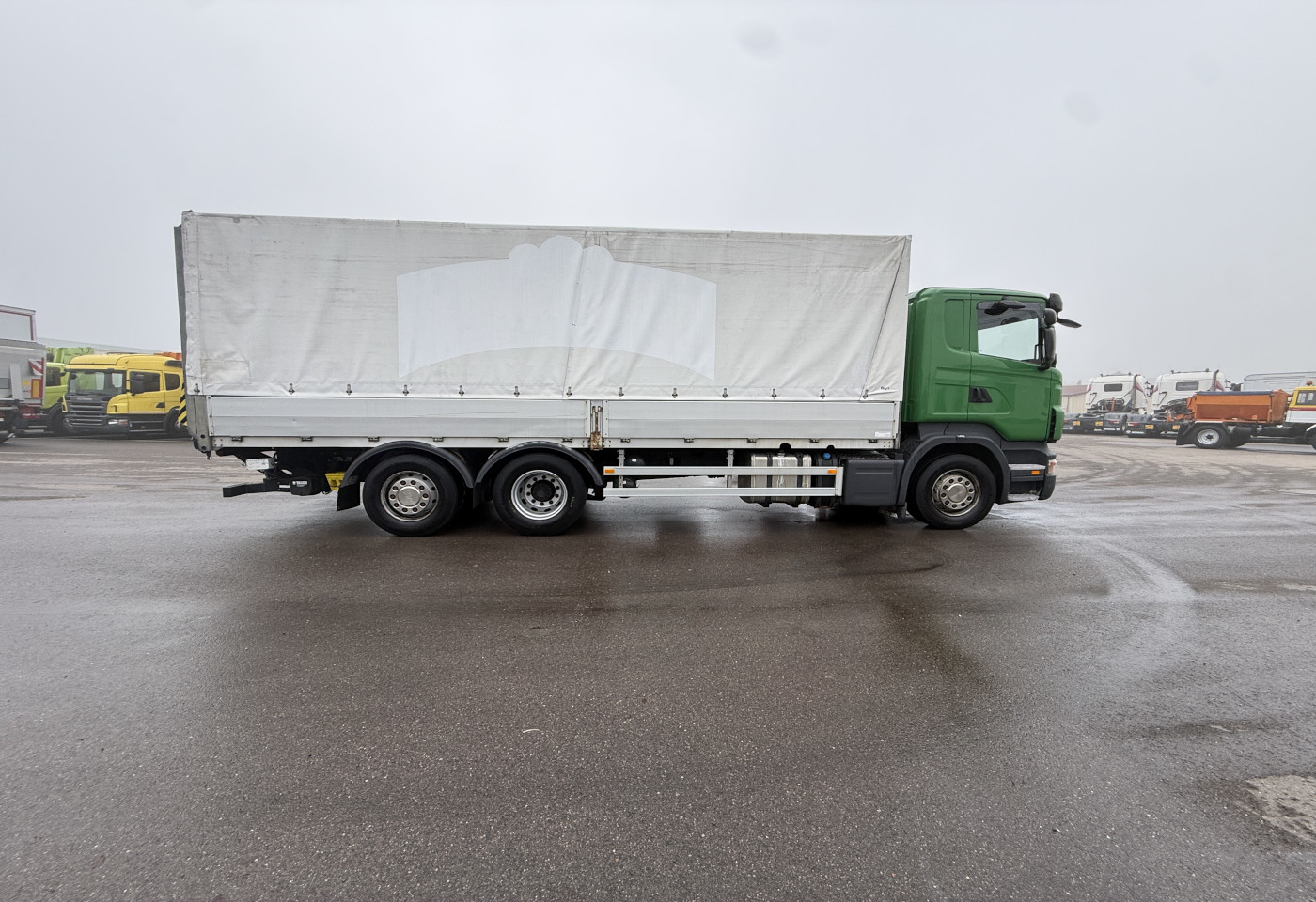 MOTO6625_2759306 vehicle image