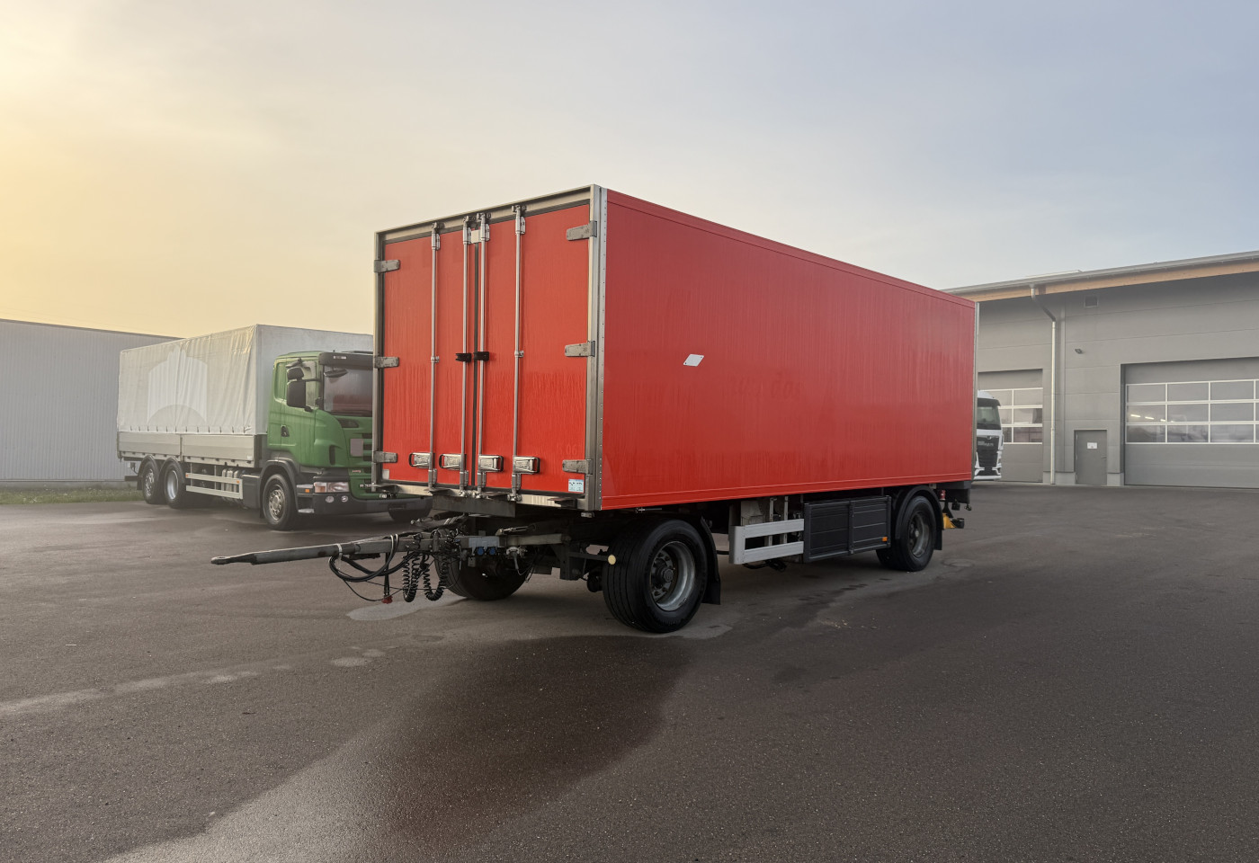 MOTO6625_2758628 vehicle image