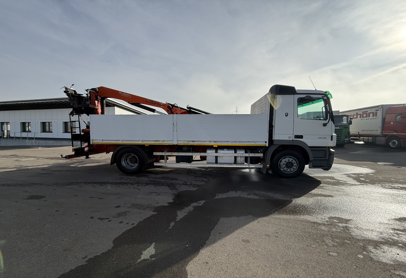 MOTO6625_2758630 vehicle image