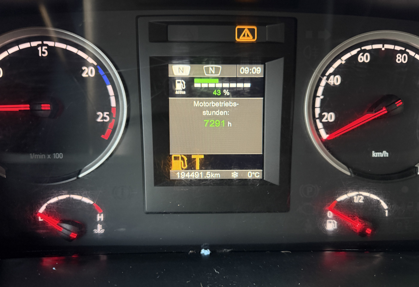 MOTO6625_2763168 vehicle image