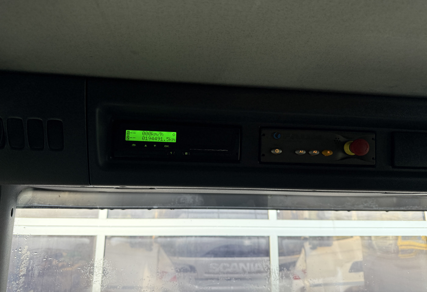 MOTO6625_2763168 vehicle image